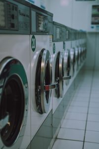 Laundry express Uluwatu Pecatu Bingin β clean laundry folded in a guesthouse